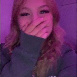 Meet your Posher, Lilly